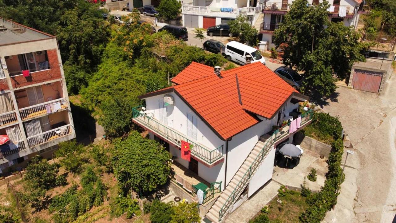 Апартаменти Anastasija5 Херцег-Новий Екстер'єр фото